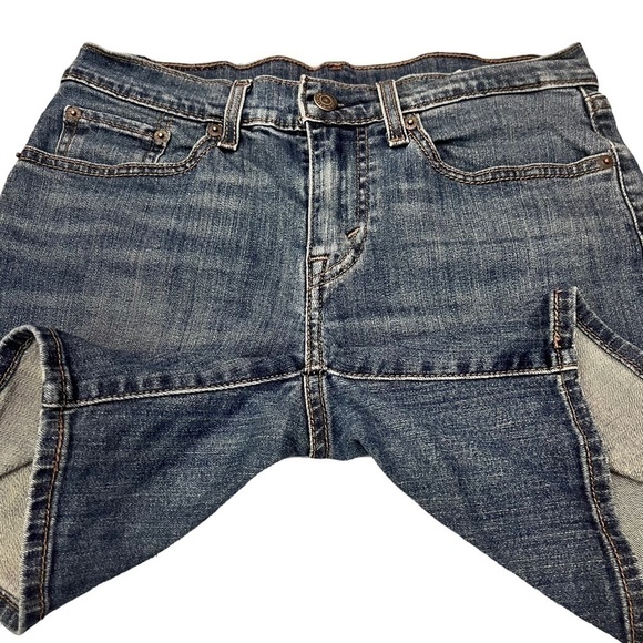 LEVI’S Mid-Rise Mid-Length Slim Fit Jean Shorts Denim Light Wash Cut Offs - Picture 5 of 12